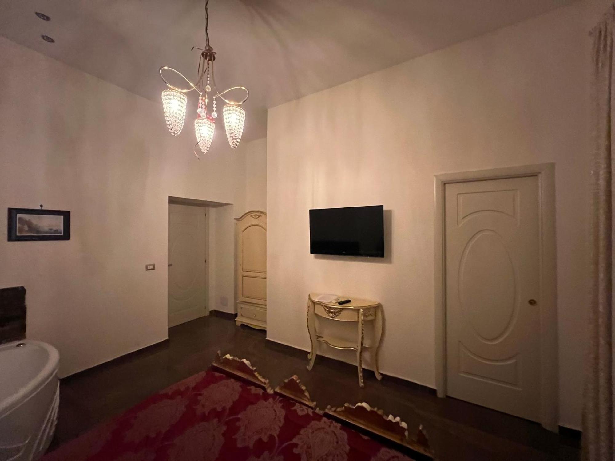 Beb Mariafrancesca Bed & Breakfast Napoli Bagian luar foto